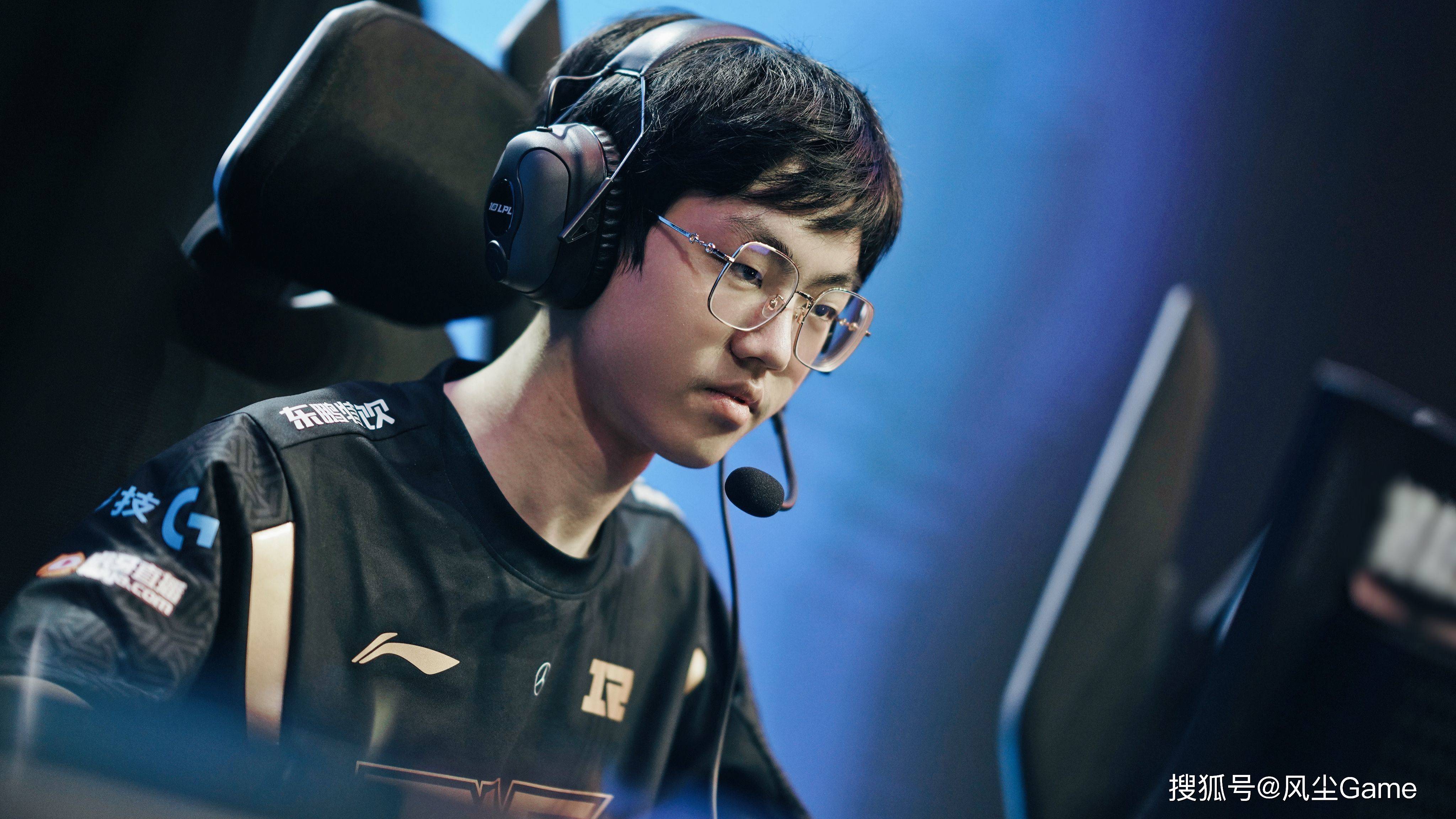 满冠体育-包含TheShy在FPX比赛中高光表现浙江队围绕德国杯刷新队史纪录，阿贾克斯今夜手感冰凉瞬间刷屏的词条